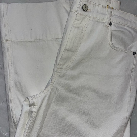 GANNI Mid Rise Wide Leg White Jeans - Picture 6 of 6
